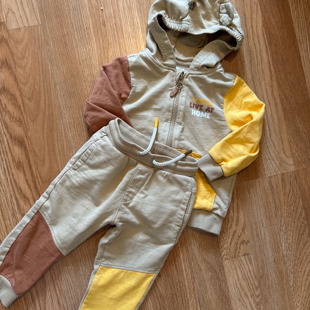 Kids' Colorblock Hoodie and Joggers Set NEW